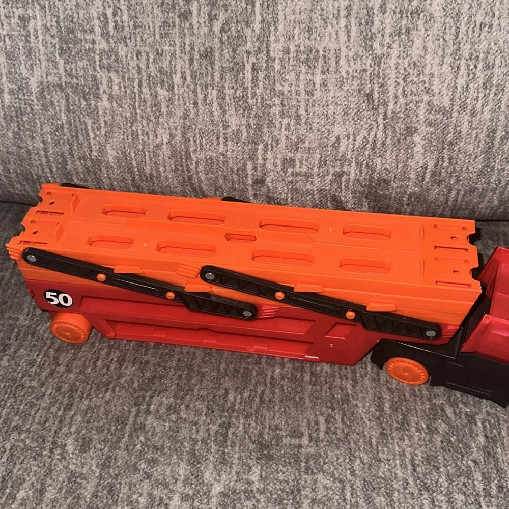 Hot Wheels Hauler